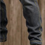 Men's Retro Multifunctional Pocket Denim Work Pants - Image 3